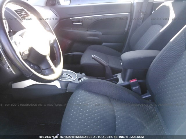 JA4AR4AU0BZ024908 - 2011 MITSUBISHI OUTLANDER SPORT SE WHITE photo 5