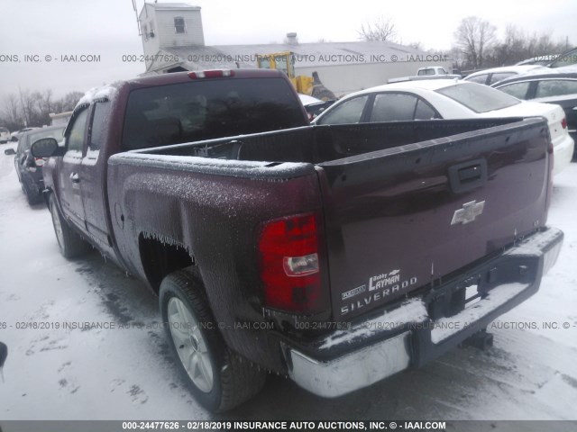 1GCEC19078Z309512 - 2008 CHEVROLET SILVERADO C1500 MAROON photo 3