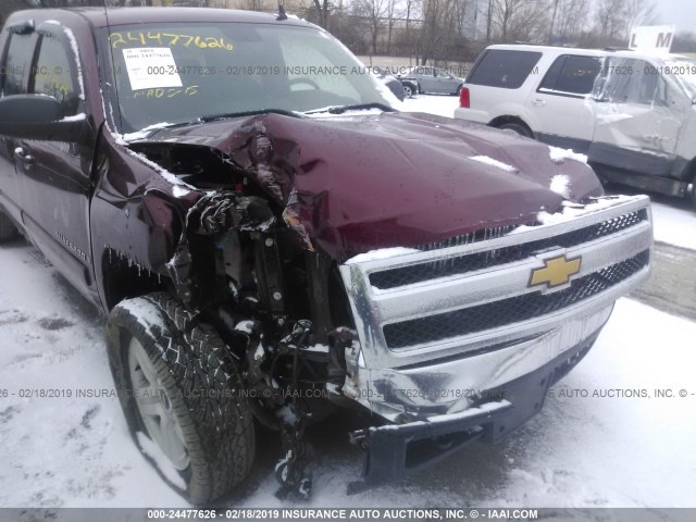 1GCEC19078Z309512 - 2008 CHEVROLET SILVERADO C1500 MAROON photo 6