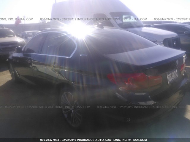 WBAJA9C52KB388527 - 2019 BMW 530E BLACK photo 3