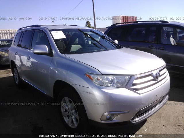 5TDZK3EH0DS118795 - 2013 TOYOTA HIGHLANDER PLUS/SE SILVER photo 1