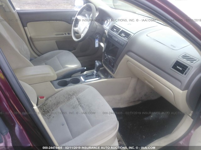 3FAFP06Z86R250824 - 2006 FORD FUSION S MAROON photo 5