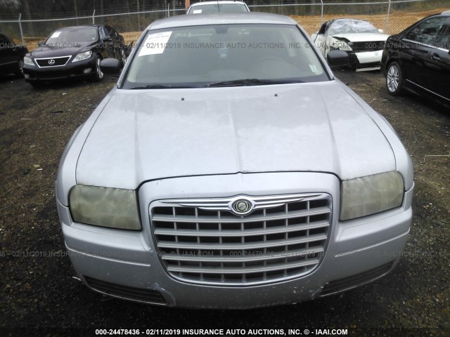 2C3KA43R38H108096 - 2008 CHRYSLER 300 LX SILVER photo 6