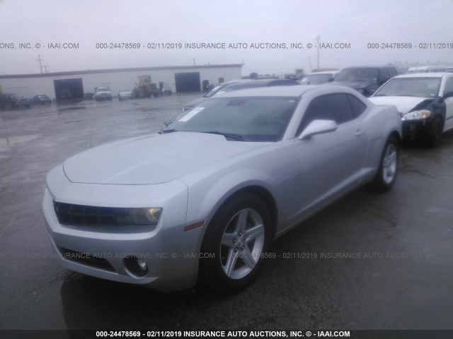 2G1FB1EV7A9217625 - 2010 CHEVROLET CAMARO LT SILVER photo 2