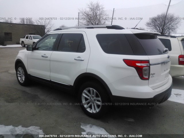 1FMHK8D88CGA39664 - 2012 FORD EXPLORER XLT WHITE photo 3