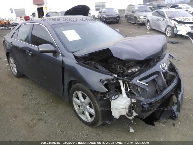 4T1BF3EK2BU217284 - 2011 TOYOTA CAMRY SE/LE/XLE SILVER photo 1