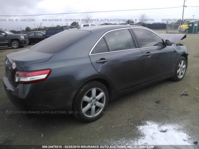 4T1BF3EK2BU217284 - 2011 TOYOTA CAMRY SE/LE/XLE SILVER photo 4