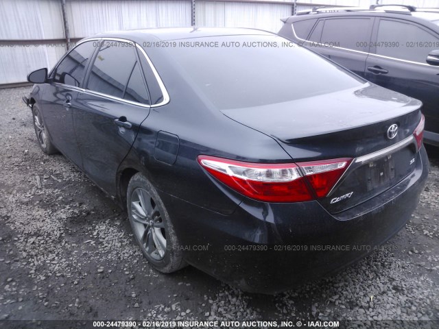 4T1BF1FKXGU192452 - 2016 TOYOTA CAMRY LE/XLE/SE/XSE BLACK photo 3