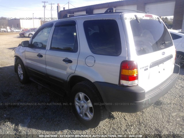 1FMYU03173KE03263 - 2003 FORD ESCAPE XLT SILVER photo 3