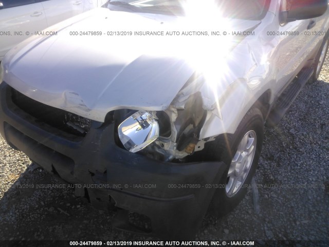 1FMYU03173KE03263 - 2003 FORD ESCAPE XLT SILVER photo 6