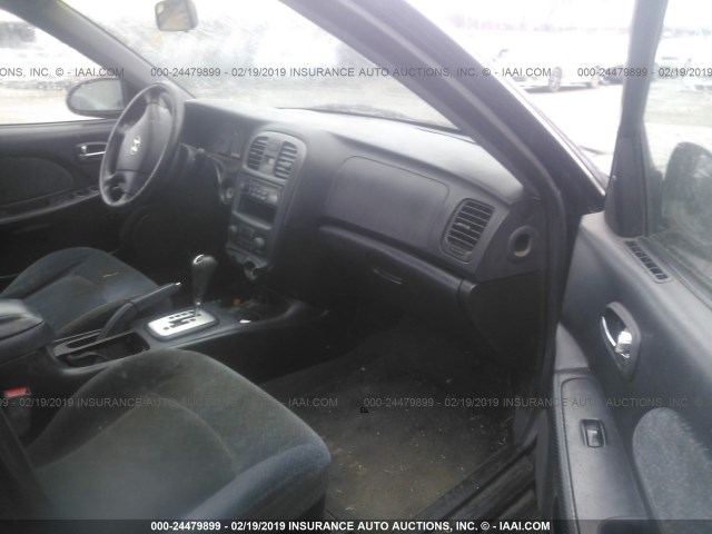 KMHWF25S02A579837 - 2002 HYUNDAI SONATA GL BLACK photo 5