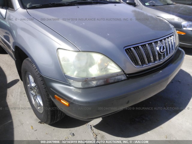 JTJGF10U910106063 - 2001 LEXUS RX 300 GRAY photo 6