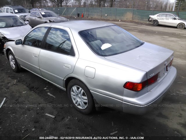 4T1BG22K51U089603 - 2001 TOYOTA CAMRY CE/LE/XLE SILVER photo 3