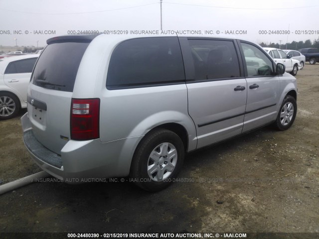 2D8HN44H18R772425 - 2008 DODGE GRAND CARAVAN SE SILVER photo 4