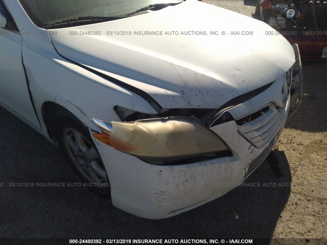 4T1BE46K17U570999 - 2007 TOYOTA CAMRY NEW GENERAT CE/LE/XLE/SE WHITE photo 6