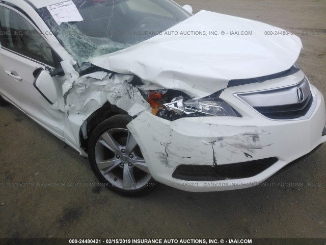 19VDE1F30FE000938 - 2015 ACURA ILX 20 WHITE photo 6