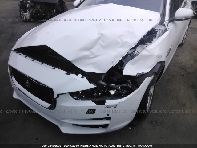 SAJAD4BG8HA966677 - 2017 JAGUAR XE PREMIUM WHITE photo 6