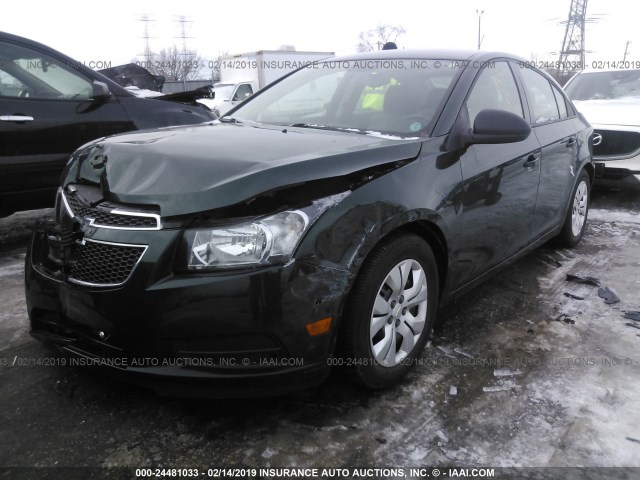 1G1PA5SH2E7136990 - 2014 CHEVROLET CRUZE LS GREEN photo 2