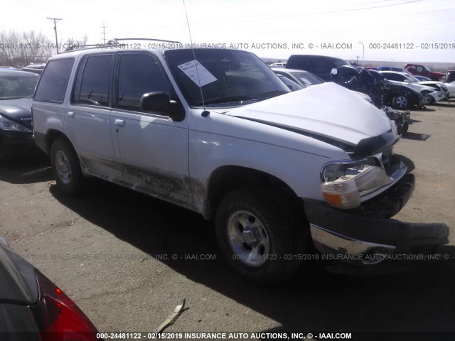 1FMZU73E0YZC05820 - 2000 FORD EXPLORER XLT WHITE photo 1