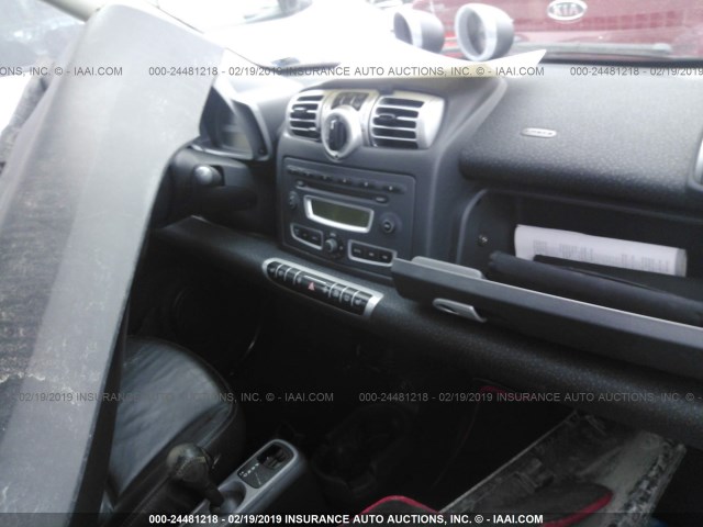 WMEEK31X89K246956 - 2009 SMART FORTWO PASSION RED photo 5