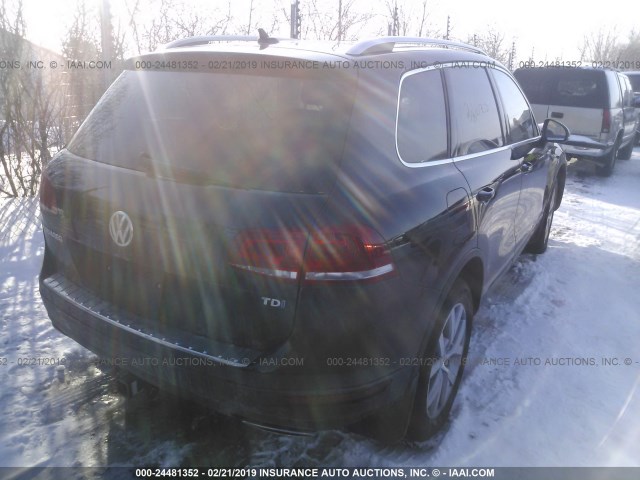 WVGEP9BP1ED012671 - 2014 VOLKSWAGEN TOUAREG V6 TDI BLACK photo 4