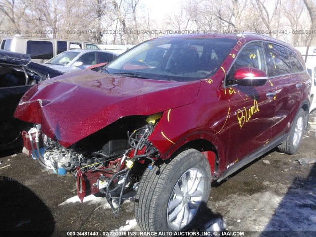 5XYPGDA38HG262784 - 2017 KIA SORENTO LX/L RED photo 2