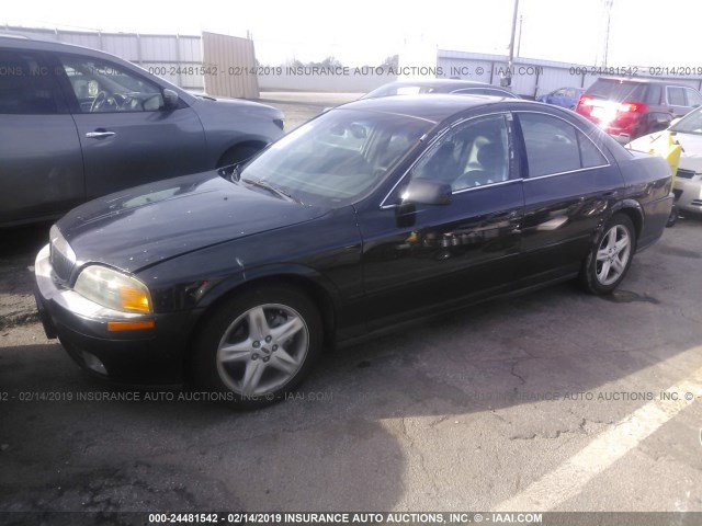 1LNHM87A22Y714085 - 2002 LINCOLN LS أسود صورة 2