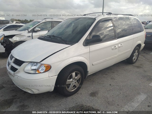 2D4GP44LX6R850547 - 2006 DODGE GRAND CARAVAN SXT WHITE photo 2