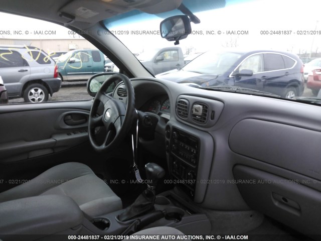 1GNDT13S482183096 - 2008 CHEVROLET TRAILBLAZER LS/LT MAROON photo 5