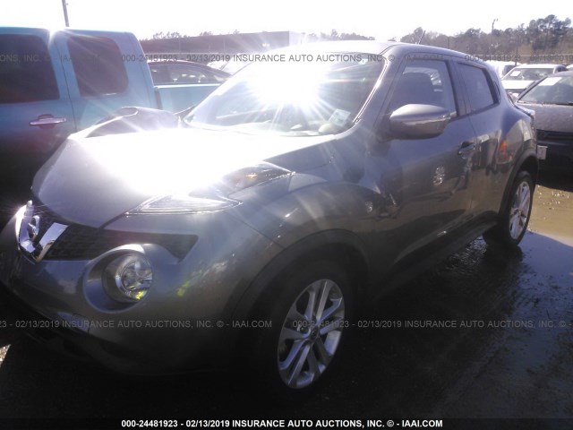 JN8AF5MR3FT509343 - 2015 NISSAN JUKE S/SV/SL/NISMO GRAY photo 2