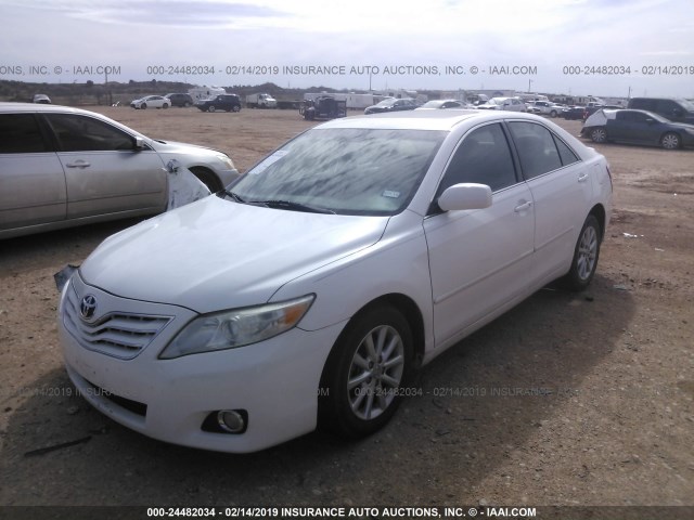 4T1BK3EK9BU629777 - 2011 TOYOTA CAMRY SE/LE/XLE 白色 照片 2
