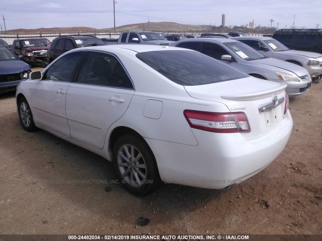 4T1BK3EK9BU629777 - 2011 TOYOTA CAMRY SE/LE/XLE 白色 照片 3