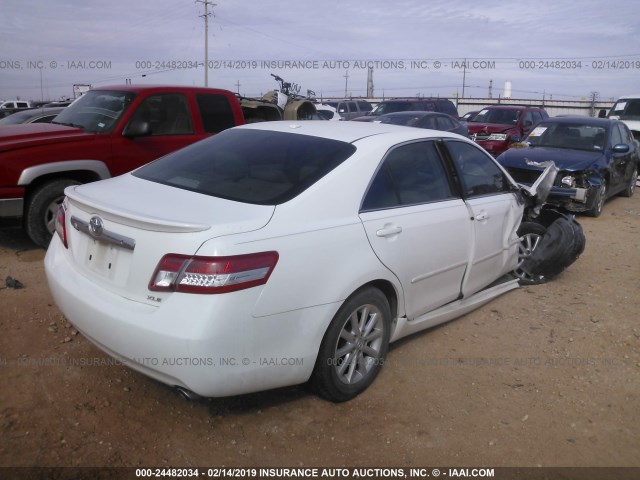 4T1BK3EK9BU629777 - 2011 TOYOTA CAMRY SE/LE/XLE 白色 照片 4