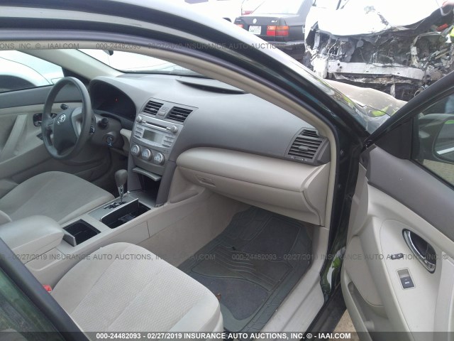 4T1BF3EK8BU738087 - 2011 TOYOTA CAMRY SE/LE/XLE 绿色 照片 5