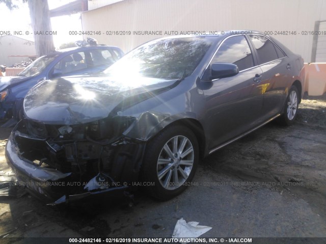 4T4BF1FK0ER356634 - 2014 TOYOTA CAMRY L/SE/LE/XLE 灰色 照片 2