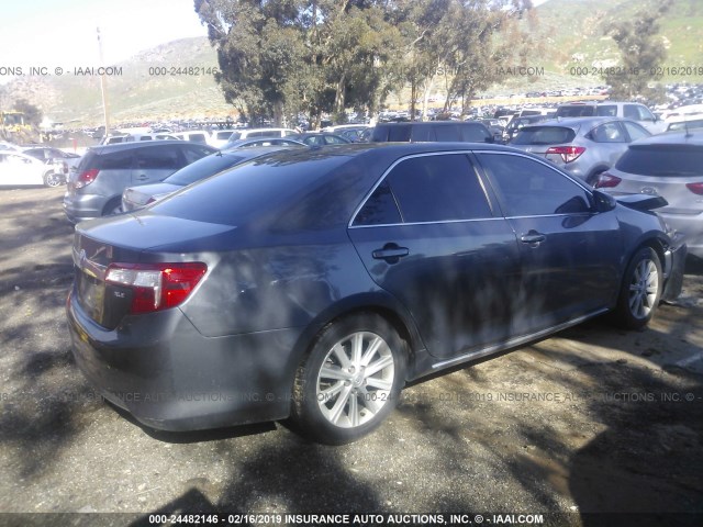 4T4BF1FK0ER356634 - 2014 TOYOTA CAMRY L/SE/LE/XLE 灰色 照片 4