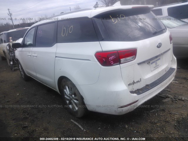 KNDMB5C13F6052337 - 2015 KIA SEDONA LX WHITE photo 3