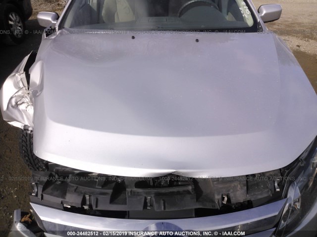 3FADP0L32AR287299 - 2010 FORD FUSION HYBRID SILVER photo 10