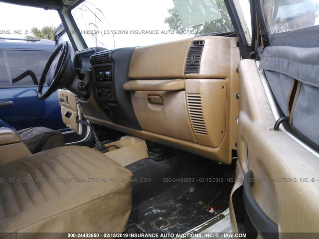 1J4FY49SXWP760770 - 1998 JEEP WRANGLER / TJ SAHARA WHITE photo 5