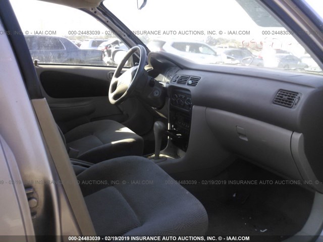 1Y1SK52841Z416323 - 2001 CHEVROLET GEO PRIZM LSI GRAY photo 5