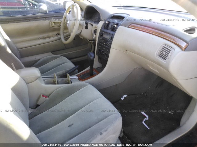 2T1CE22P42C004694 - 2002 TOYOTA CAMRY SOLARA SE RED photo 5