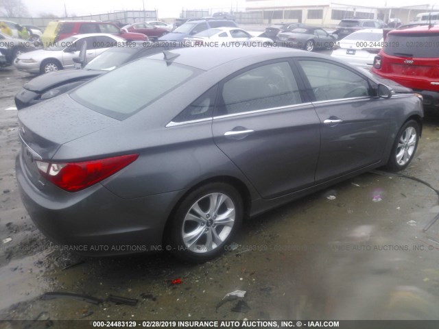 5NPEC4AC5BH134537 - 2011 HYUNDAI SONATA SE/LIMITED GRAY photo 4