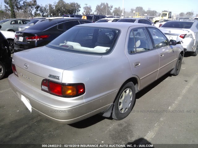 4T1SK11E1SU586542 - 1995 TOYOTA CAMRY DX TAN photo 4