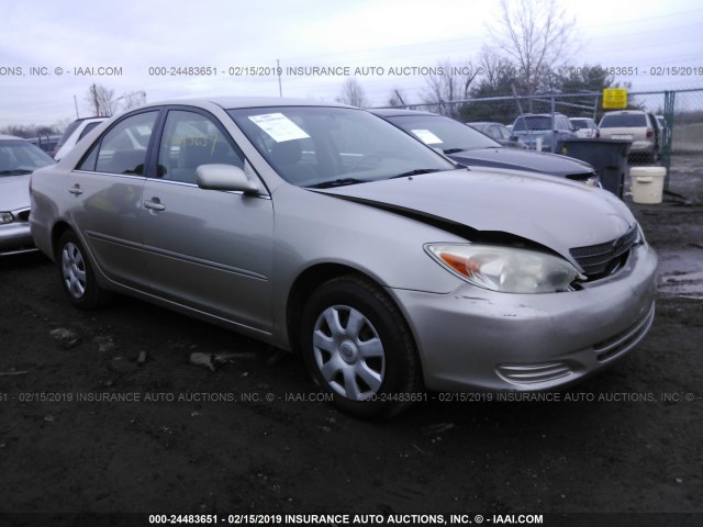 4T1BE32K33U221028 - 2003 TOYOTA CAMRY LE/XLE/SE GOLD photo 1