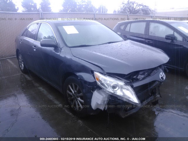 4T4BF3EK9BR108438 - 2011 TOYOTA CAMRY SE/LE/XLE GRAY photo 1