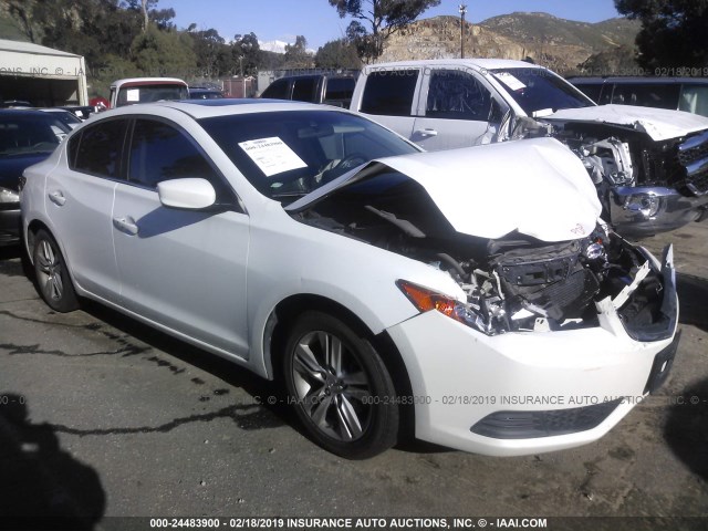 19VDE1F39DE018111 - 2013 ACURA ILX 20 WHITE photo 1