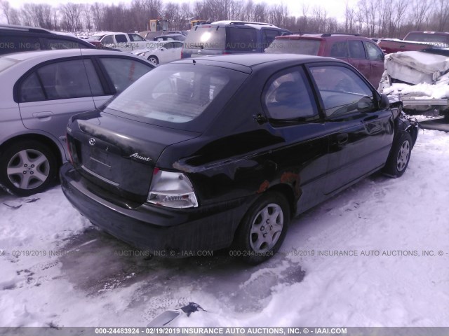 KMHCF35G62U218499 - 2002 HYUNDAI ACCENT L BLACK photo 4