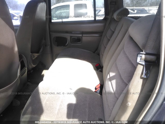 1FMZU63E9YUB04962 - 2000 FORD EXPLORER XLT GRAY photo 8