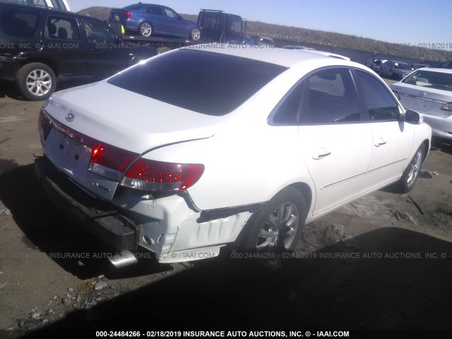 KMHFC46F57A200716 - 2007 HYUNDAI AZERA SE/LIMITED WHITE photo 4