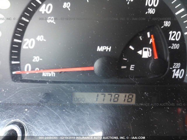 JTDBE32K730175344 - 2003 TOYOTA CAMRY LE/XLE Gümüş foto 7